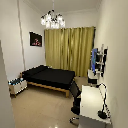 Tidy Master Room In Marina Near Metro دبي المظهر الخارجي الصورة