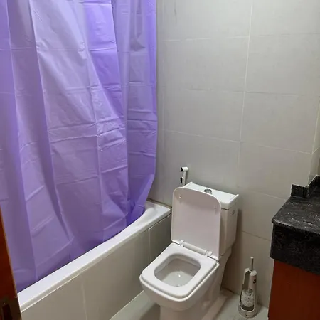 Tidy Master Room In Marina Near Metro دبي المظهر الخارجي الصورة