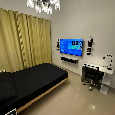 Tidy Master Room In Marina Near Metro دبي المظهر الخارجي الصورة